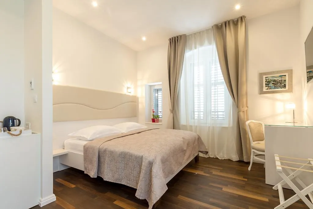 Pellegrini Luxury Rooms Split 4*,  Croatia
