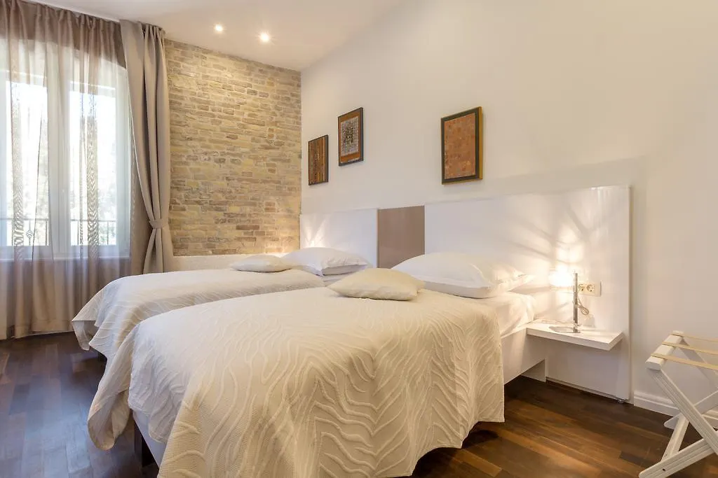 Pellegrini Luxury Rooms Split 4*,